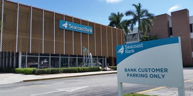 Discover Seacoast National Mobile Banking